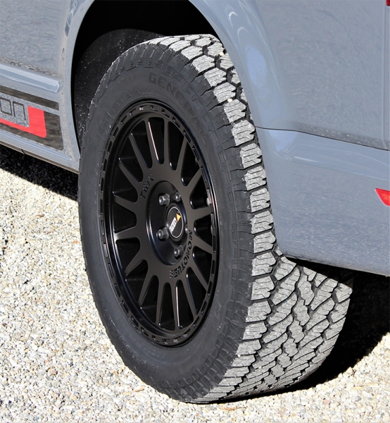 8x18 ET45 Twin-Monotube-Projekt-AT2 Alufelge schwarz für VW T5